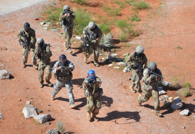 New Mexico National Guard and infantrymen conduct training together