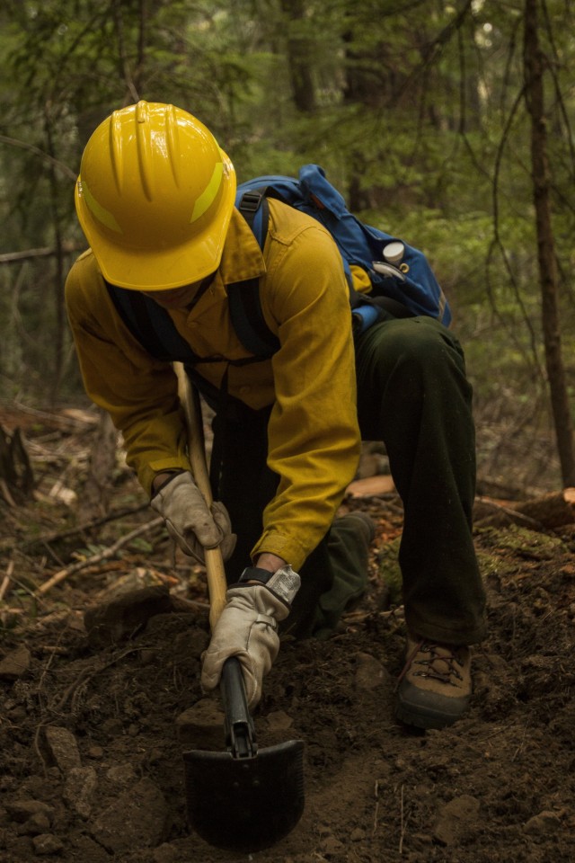 Soldiers Works the Hand Line