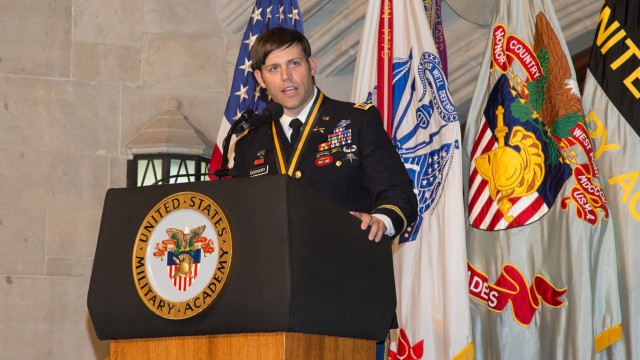 Dockery receives Nininger Award