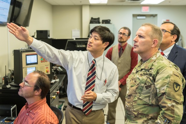 Deputy commanding general visits laboratory