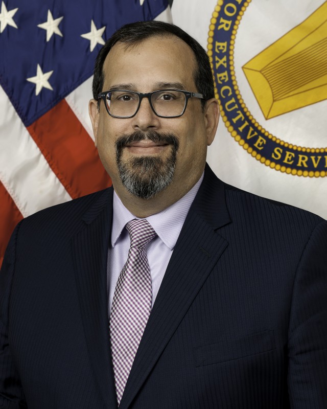 Battlefield internet technologies, interconnected robots focus of new Army programs 