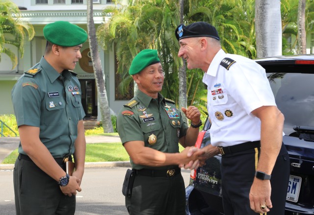 U.S. Army Pacific Soldiers honored visiting Indonesian Chief of Army