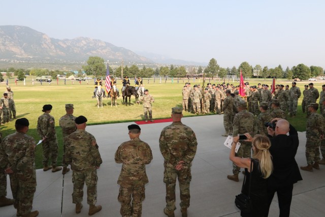 71st Ordnance Group Uncasing & Change of Responsibility Ceremony
