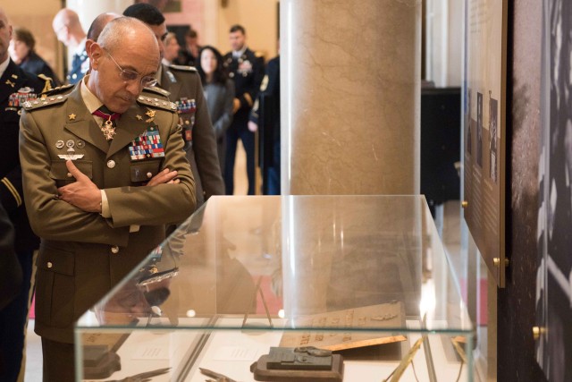 Italian Army CoS Wreath-Laying Ceremony