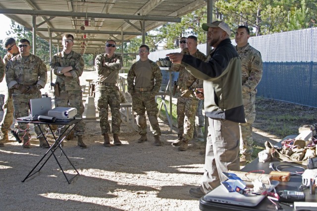 Explosives training helps 1st SFAB Soldiers focus on unit's mission