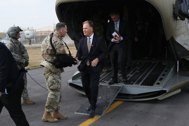 UNC ambassadors visit USAG Humphreys
