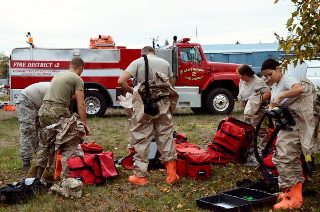 Washington National Guard and first responders train together