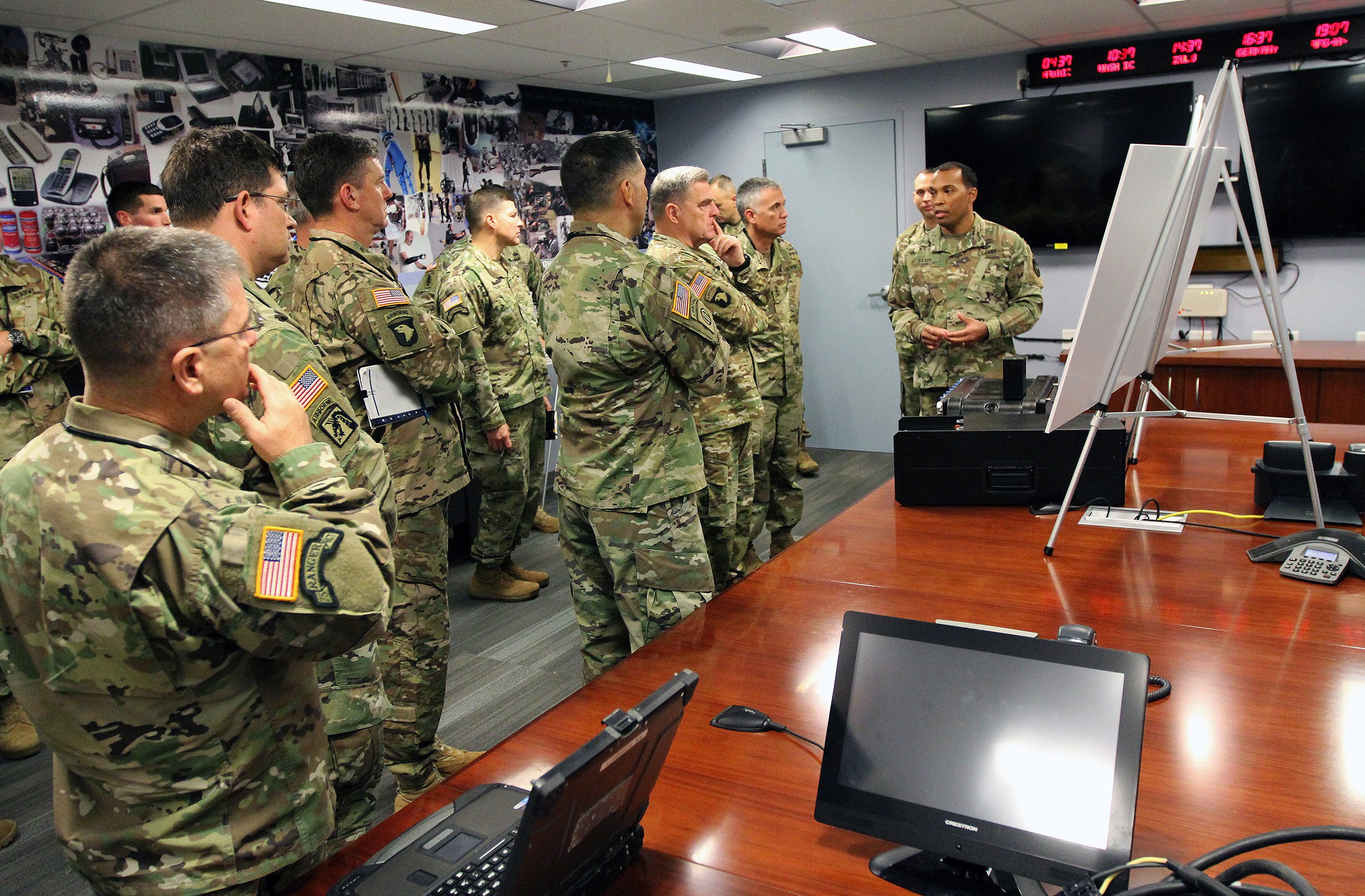 Army Chief Of Staff Gets Cyber Update | Article | The United States Army