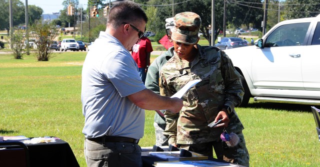 Education fair reaches out to Soldiers, spouses | Article | The United ...