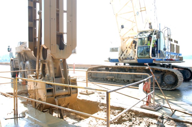 Construction of Wolf Creek Dam, Kentucky  (2012)