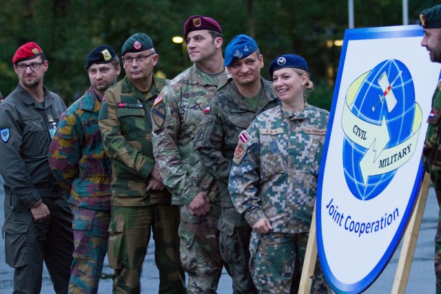 U.S. Army Europe civil affairs asset practices interoperability at Joint Cooperation 2017