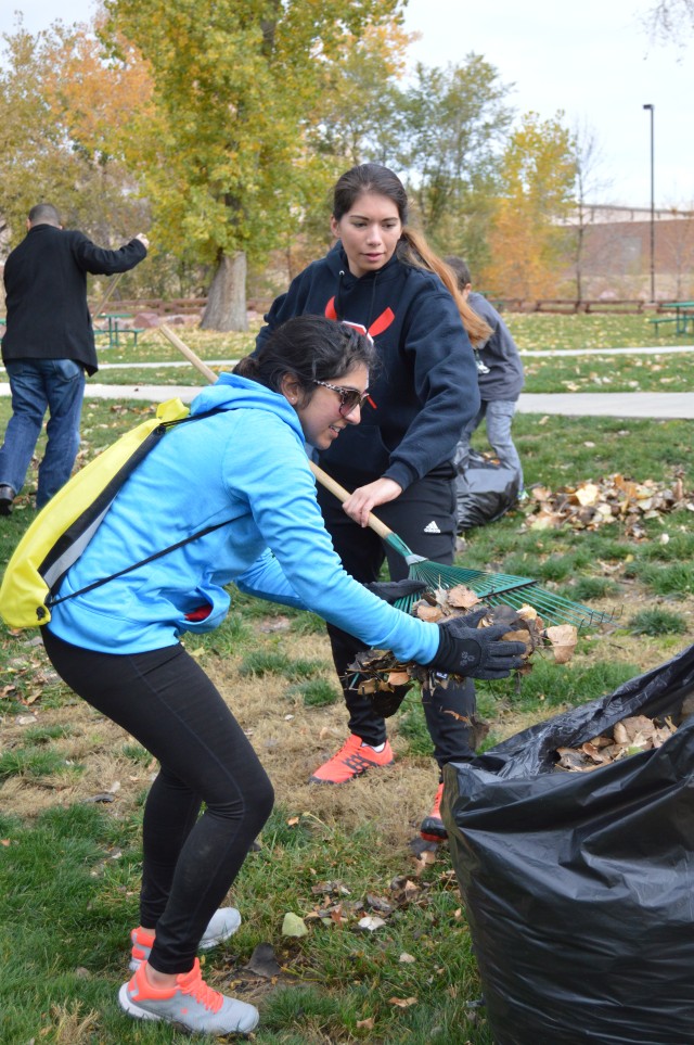 Volunteers give back on Make a Difference Day