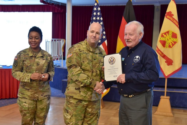 Col. Igyarto presents length of service award to Robert Bigelow