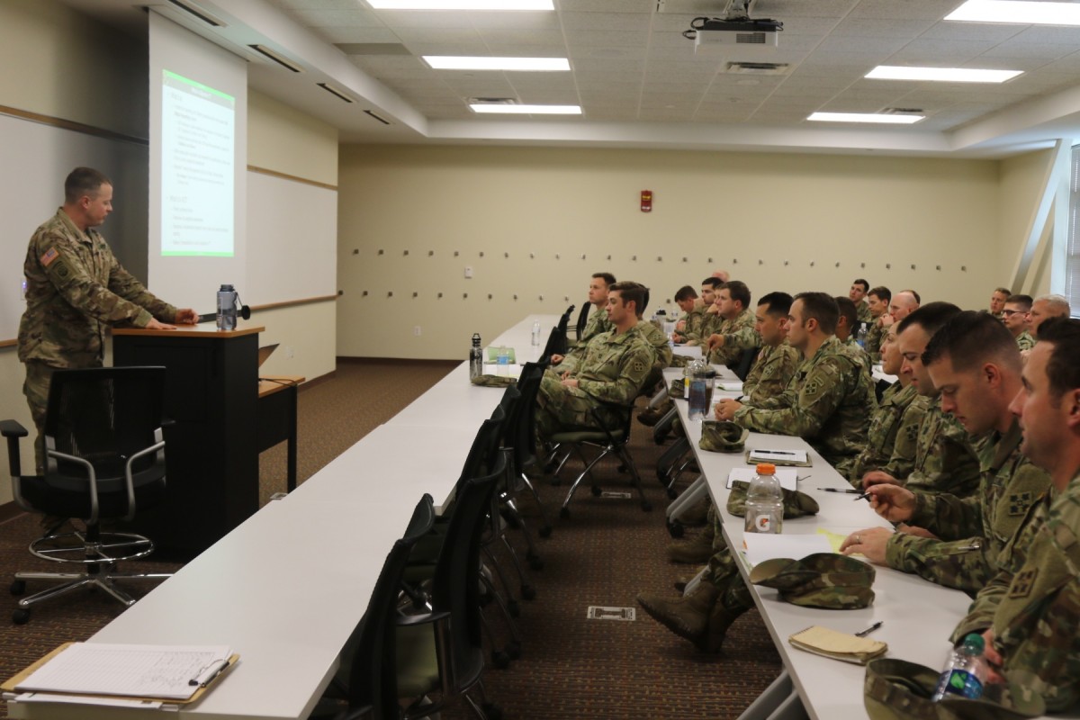 3ABCT Leaders conduct reintegration training | Article | The United ...