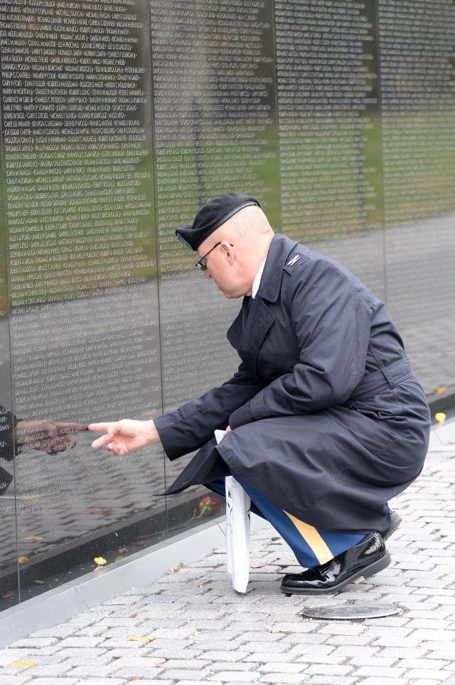 National Archives, veterans' organizations pay tribute to Vietnam War