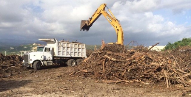 USACE incluye la sostenibilidad en sus esfuerzos de recogido de escombros en Puerto Rico