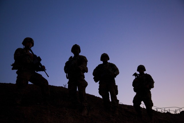 Campaign to defeat ISIS deprives enemy of safe havens, OIR Army spokesman says