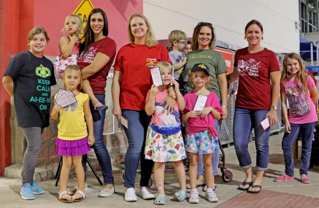'Brave Rifles' Families support local food drive