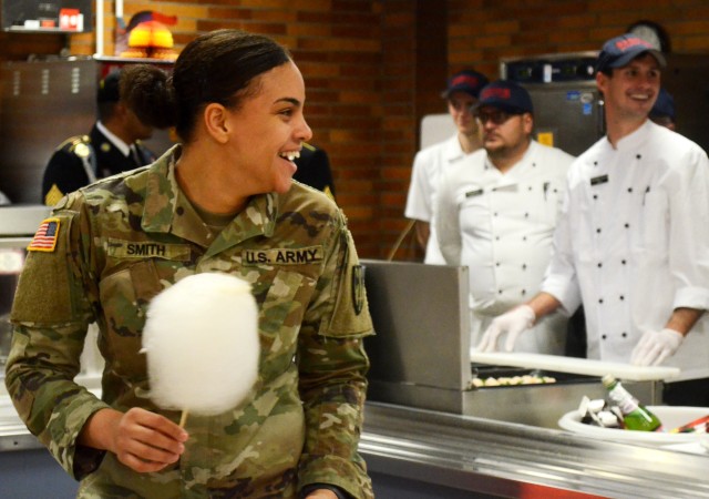 Thanksgiving fixins' German style at JMRC