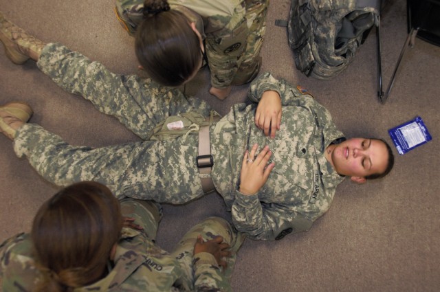 WBAMC medics, nurses assess battlefield care