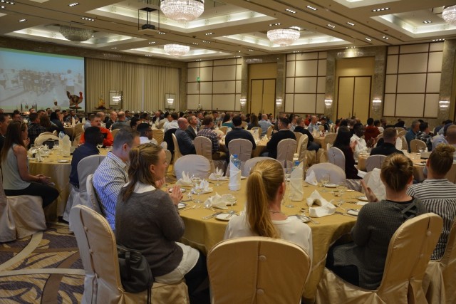 ASG-KU Commander speaks at AUSA Thanksgiving lunch
