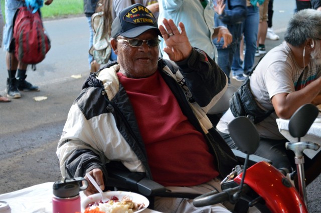 Bronco Brigade serves Thanksgiving to Hawaii community