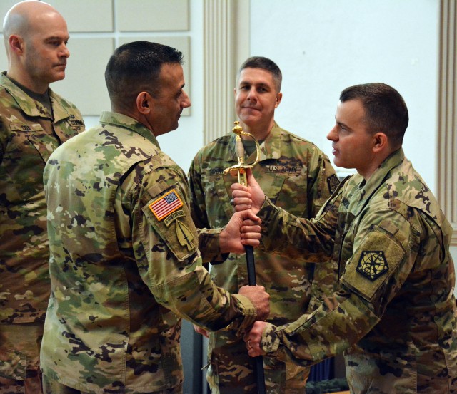 704th Military Intelligence Brigade host change of responsibility ceremony