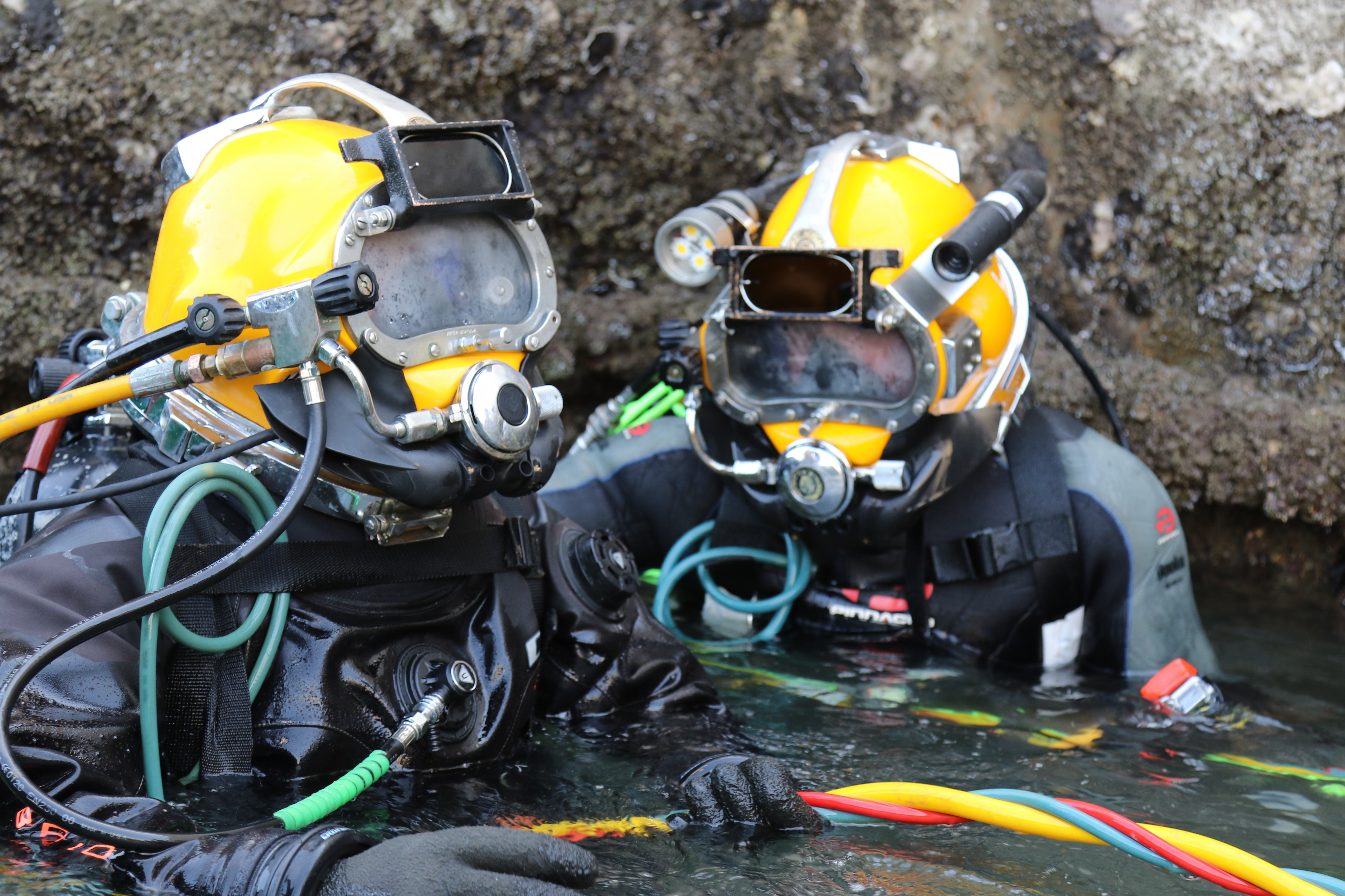underwater welding helmet