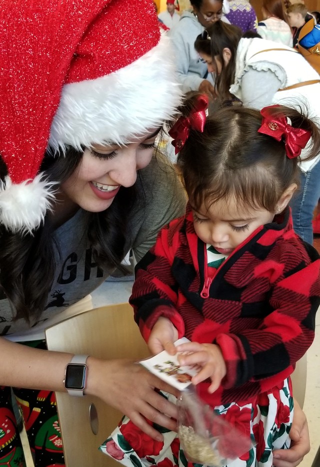 CRDAMC kids celebrate holiday spirit