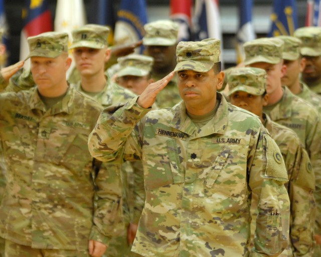 1st TSC Soldiers Redeploy in Time for Christmas