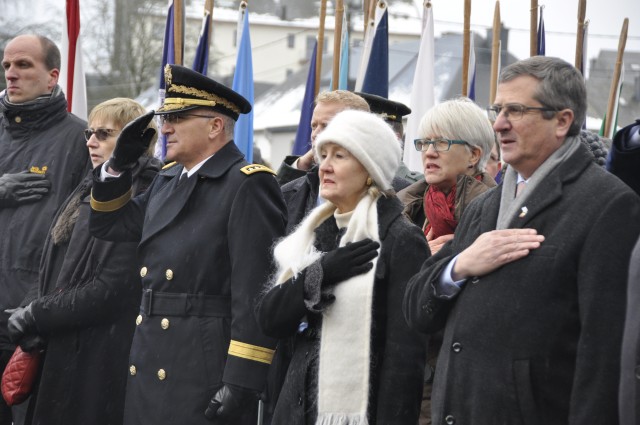 Leaders attend a Battle of the Bulge wreath-laying ceremony