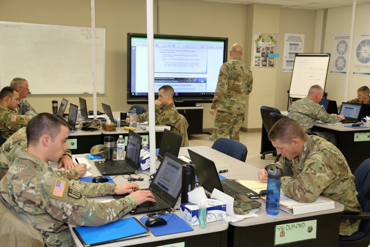 Fort McCoy's RTSMaintenance trains Soldiers in senior leader course