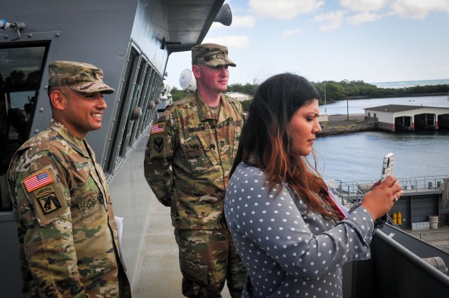 Cancinos, Mansker visit 8th Theater Sustainment Command