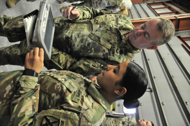 The 10th Mountain Division (LI) Sustainment Brigade Hosts 3rd ESC Commander, CSM