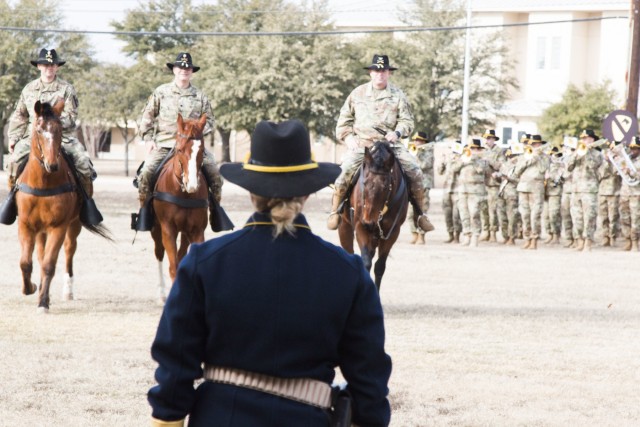 3-8 Cav changes command