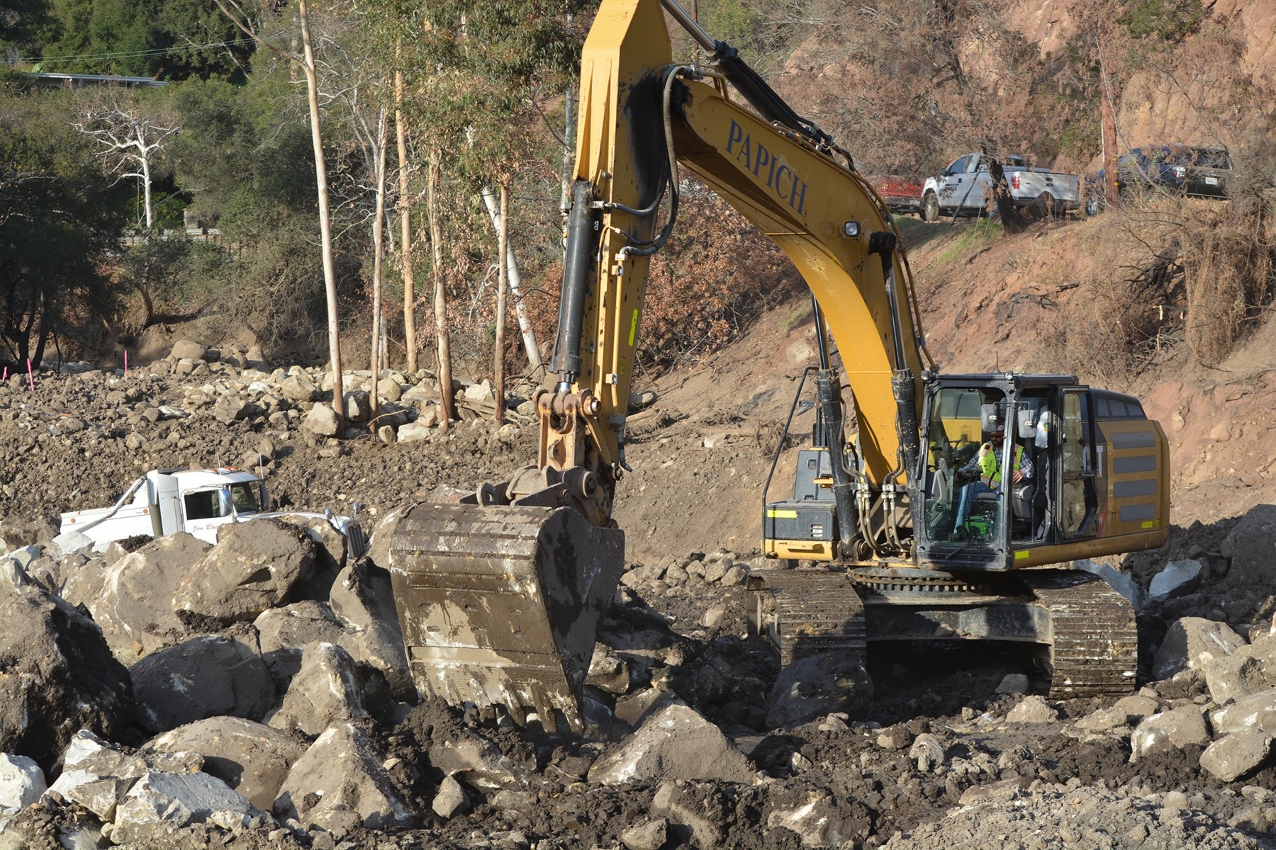 USACE commanding general views emergency response to Santa Barbara ...