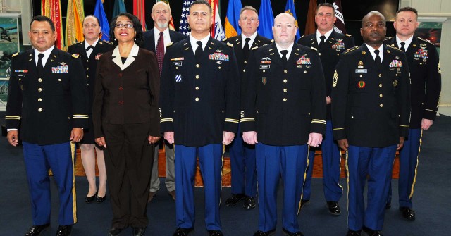 264 years of service: 8 Soldiers, 2 civilians retire during quarterly ceremony