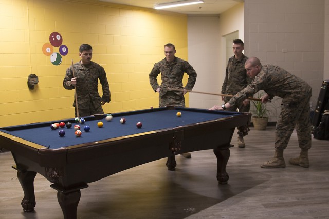 USO opens for Marne Soldiers