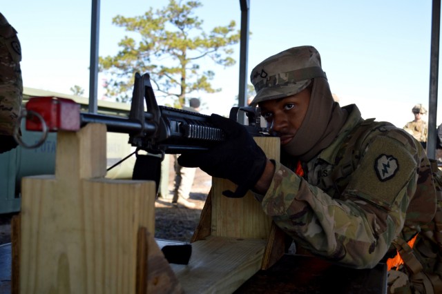 US, UK Soldiers zero MILES gear
