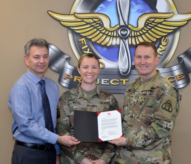 Aviation product team receives acquisition award