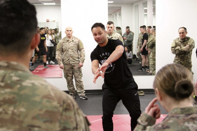 MMA fighter visits and trains with Greywolf Soldiers