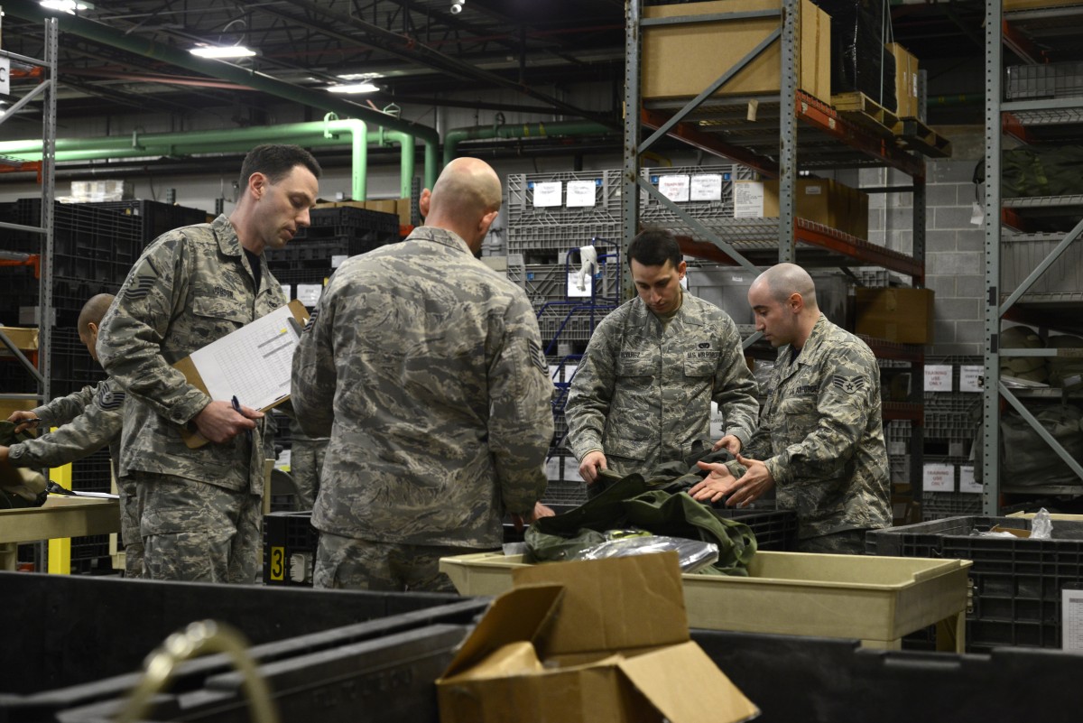 New York National Guard and defense force members on duty following ...