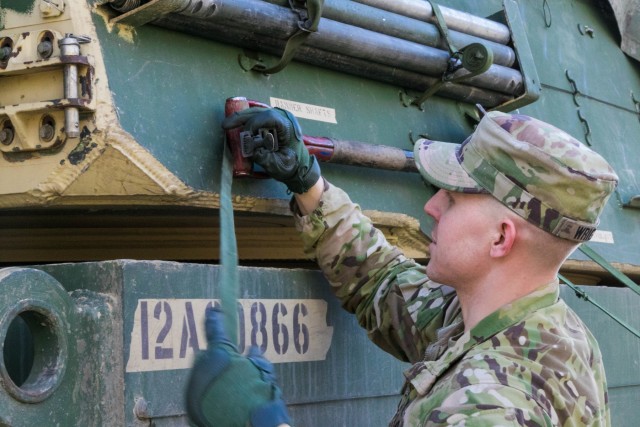 1-7th FA 'Lightning' Battalion Trains Leaders