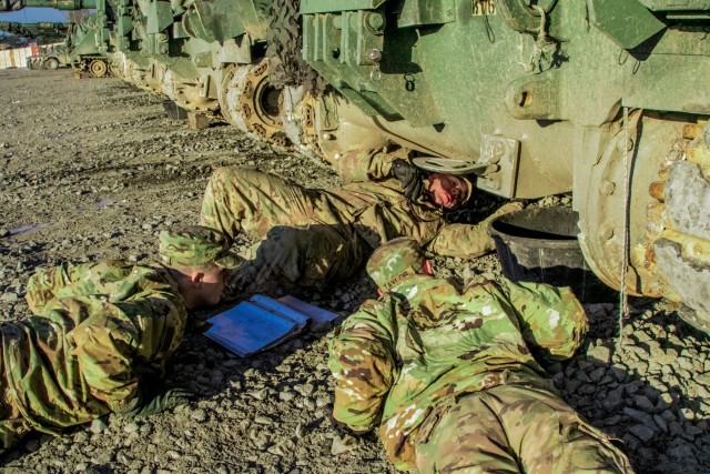 1-7th FA 'Lightning' Battalion Trains Leaders