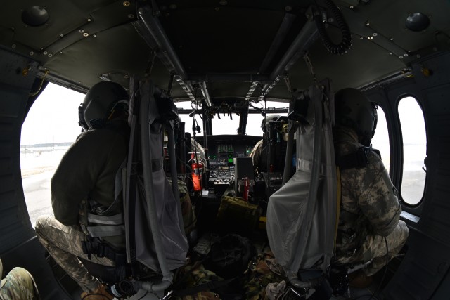 New York National Guard aviators train with Army Reservists