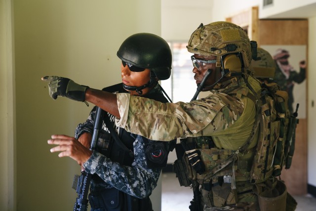 US Special Forces bring elite training to South America