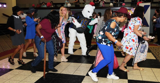 Girls Night Out offers ladies fun, food, shopping, camaraderie