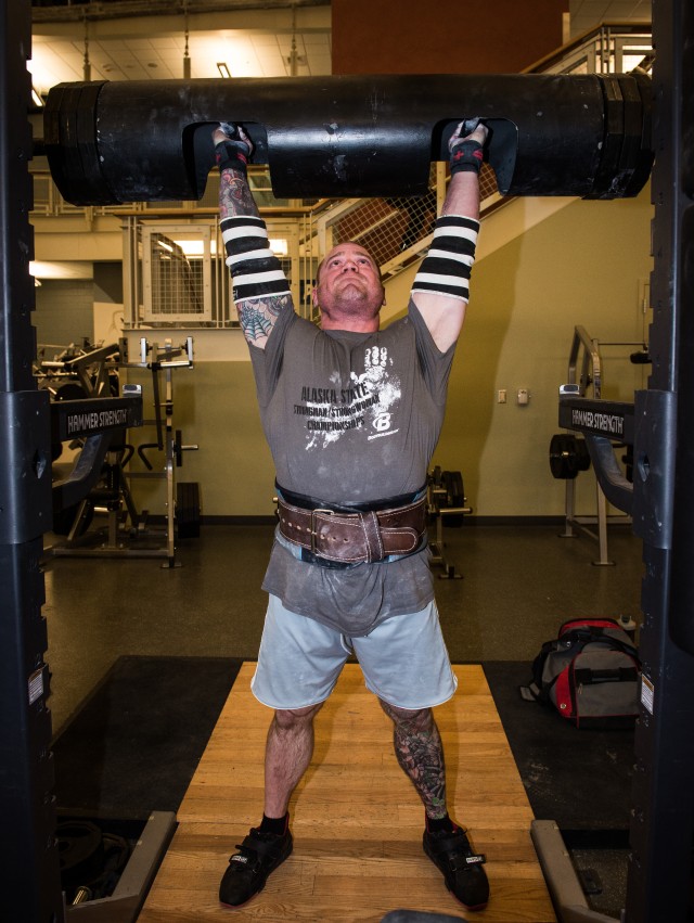 Infantry Soldier earns recognition at strongman competition