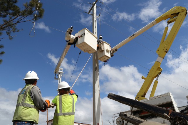 Army Corps of Engineers announces 90 percent power restoration for Puerto Rico citizens