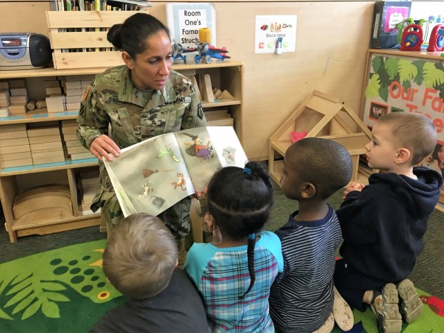 'A little talk about tweedle beetles': 7th MSC Soldiers read to preschoolers